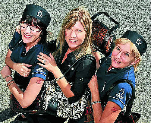 Tracy Perryer , Fiona Vecchio and Lissa Holgate show off some bags. Tracy Perryer , Fiona Vecchio and Lissa Holgate show off some bags.