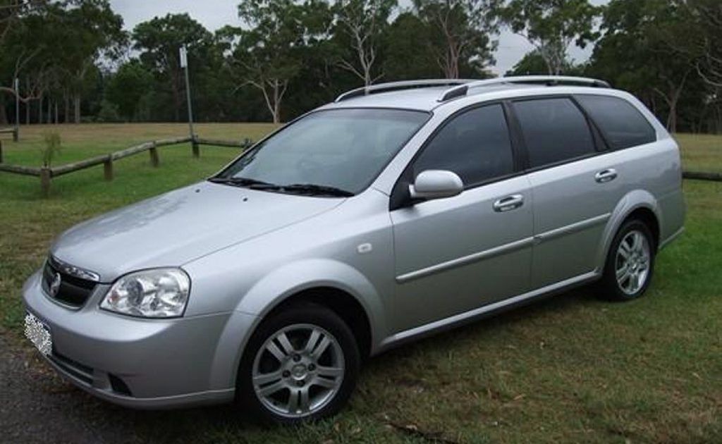 The car, believed to be driven by a man, is described as being a 2006 silver Holden Viva station wagon with Queensland registration 965JFC and is believed to be in the northern NSW area, near Casino or Kyogle. The car, believed to be driven by a man, is described as being a 2006 silver Holden Viva station wagon with Queensland registration 965JFC and is believed to be in the northern NSW area, near Casino or Kyogle.