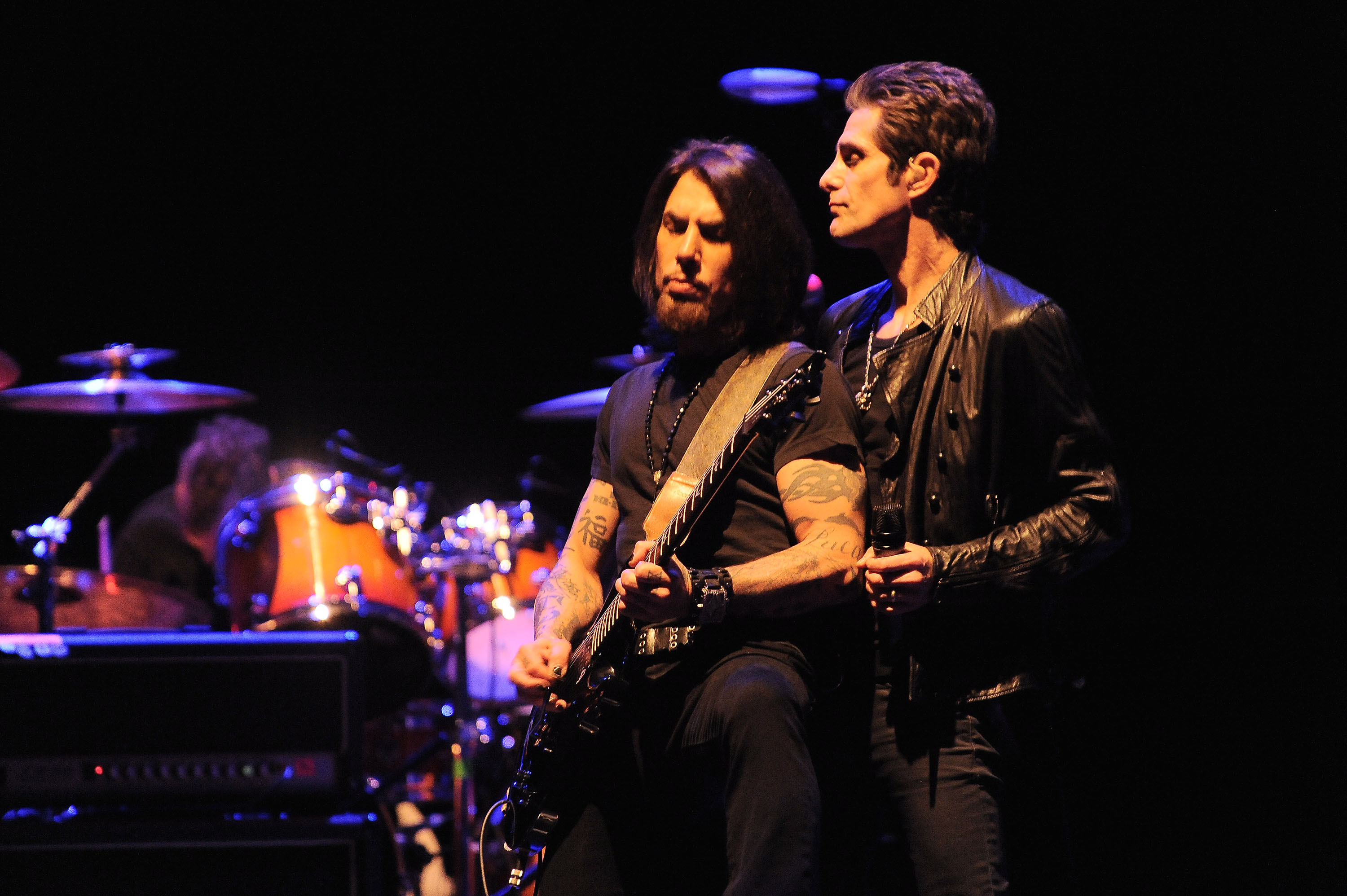 Dave Nevarro and Perry Farrell of Jane's Addiction.