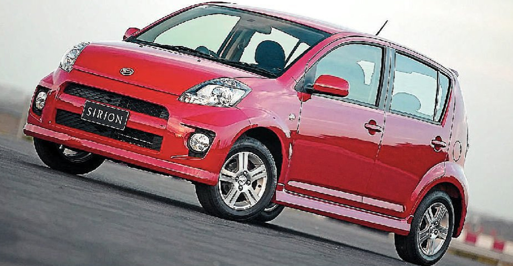 The Sirion Sports model from 2004 had some extra bells and whistles. The Sirion Sports model from 2004 had some extra bells and whistles.