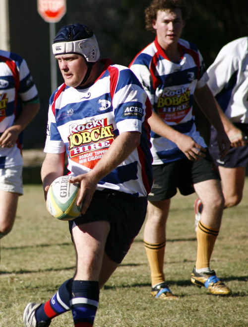 Capella Cattledogs found easy yards against Emerald Rams. Capella Cattledogs found easy yards against Emerald Rams.