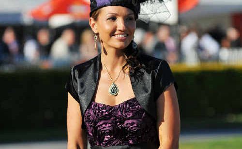 Fashion of the Field winner, Tracy Hickson. Fashion of the Field winner, Tracy Hickson.