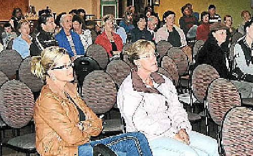 The hendra information night at Mullumbimby Ex-Services Club. The hendra information night at Mullumbimby Ex-Services Club.