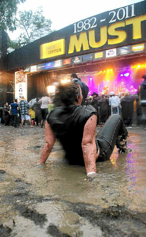 What better place to sit down and watch and listen to the Muster music stars.