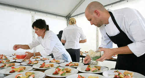 Chefs on the Sunshine Coast delight in using local produce, when they can get it. Chefs on the Sunshine Coast delight in using local produce, when they can get it.