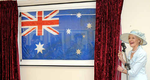 Governor-General Quentin Bryce unveils the flood flag at the Lockyer Valley Cultural Centre. Governor-General Quentin Bryce unveils the flood flag at the Lockyer Valley Cultural Centre.