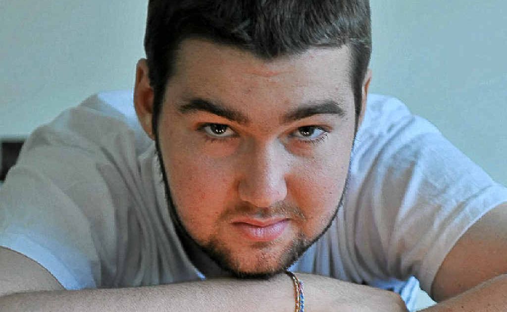 Adem Crosby is keen to promote Wednesday night's Leuakaemia Foundation Light the Night to raise awareness about cancer on the Sunshine Coast. Adem Crosby is keen to promote Wednesday night's Leuakaemia Foundation Light the Night to raise awareness about cancer on the Sunshine Coast.