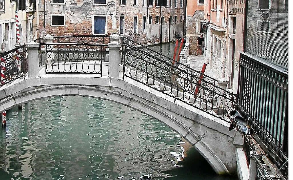 ABOVE: Getting lost in Venice. ABOVE: Getting lost in Venice.