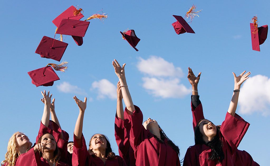 Gen Y has been written and spoken about as if all university students are young, largely middle-class and highly technologically literate. Gen Y has been written and spoken about as if all university students are young, largely middle-class and highly technologically literate.