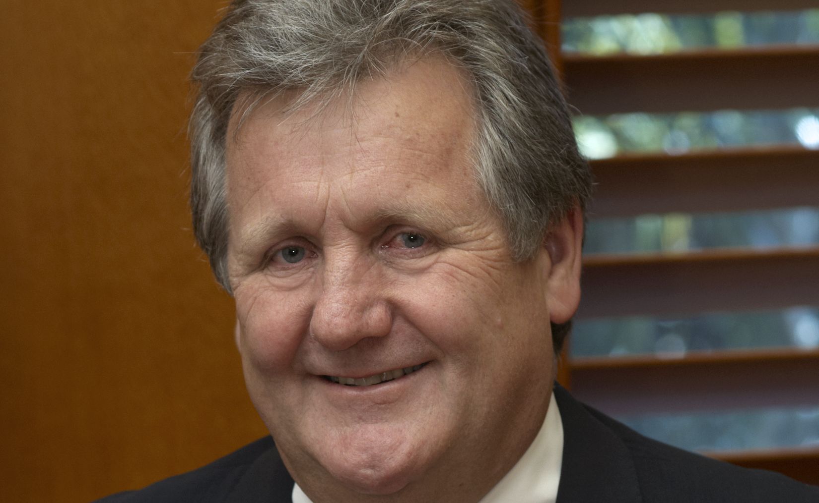 Dr Ian Poiner. Dr Ian Poiner.