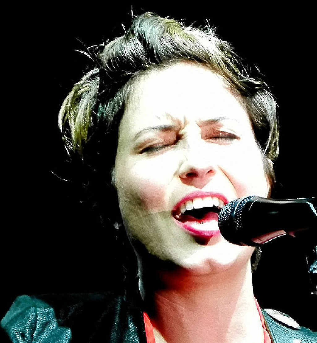 Missy Higgins at Caloundra Music Festival. Missy Higgins at Caloundra Music Festival.