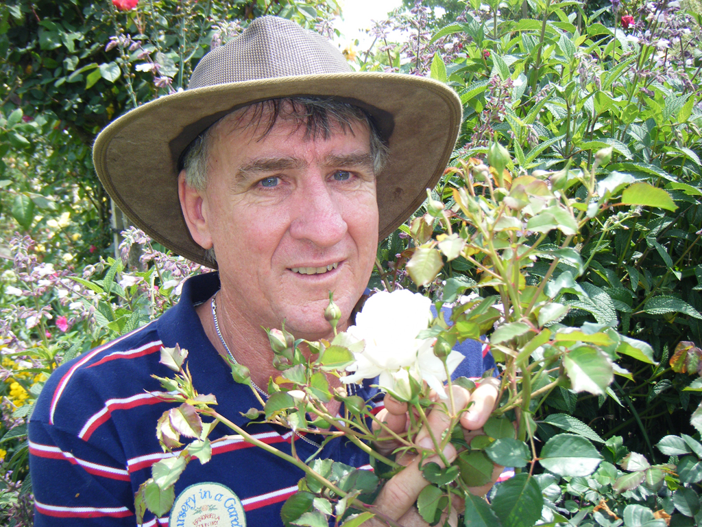 John Gray shows off the Brindabella Pink Bouquet. John Gray shows off the Brindabella Pink Bouquet.
