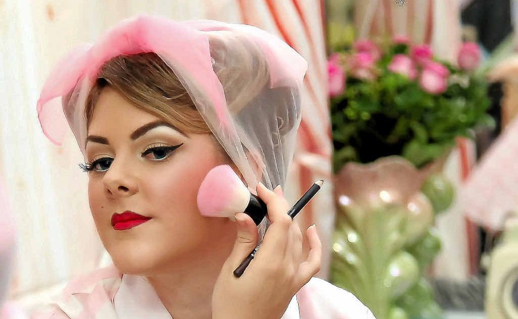 Beth Power loves dressing up in 1950s attire. So much so she is in the running to become Miss Pinup Australia. Beth Power loves dressing up in 1950s attire. So much so she is in the running to become Miss Pinup Australia.