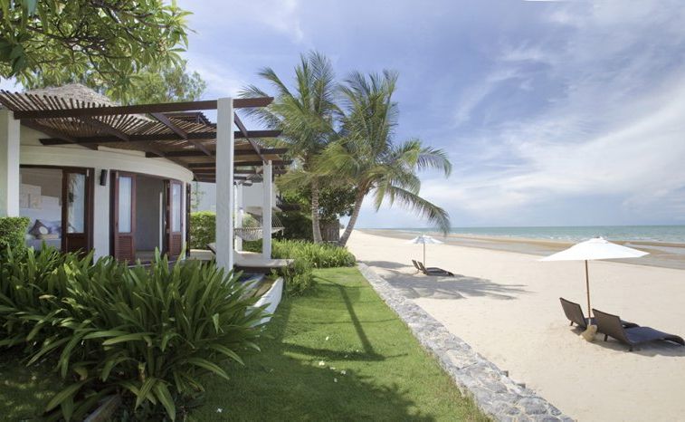 Enjoy a relaxing long weekend at Aleenta Hua Hin-Pranburi on the most memorable day of the year, 11/11/2011. Enjoy a relaxing long weekend at Aleenta Hua Hin-Pranburi on the most memorable day of the year, 11/11/2011.