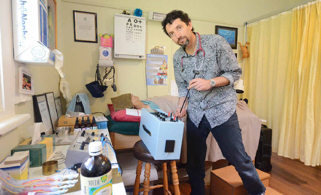 Dr Gull Herzberg at the Bellingen Healing Centre with a patient and a Frequency Specific Micro Current device. Dr Gull Herzberg at the Bellingen Healing Centre with a patient and a Frequency Specific Micro Current device.