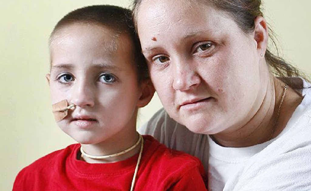 Hayley Ponting, 5, with her mother, Alison, is hoping to attend Prep next year after finishing her latest round of cancer treatment. Hayley Ponting, 5, with her mother, Alison, is hoping to attend Prep next year after finishing her latest round of cancer treatment.