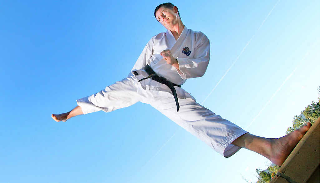 Brandt Cogill shows the style that has earned him the captaincy of the Australian team at the World Championships at Sydney next year. Brandt Cogill shows the style that has earned him the captaincy of the Australian team at the World Championships at Sydney next year.