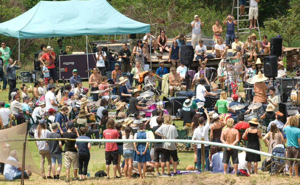 Numerous people turned out for BoaDrum event to raise money for Japan’s tsunami victims. Marc Stapelberg Numerous people turned out for BoaDrum event to raise money for Japan’s tsunami victims. Marc Stapelberg