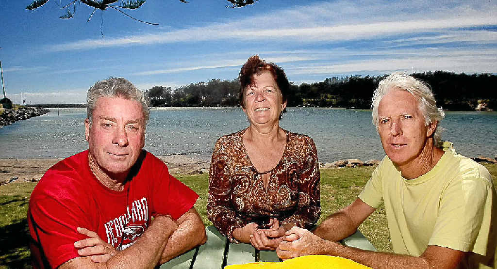 Steve Mellor, Lorraine O’Sullivan and Vance Riddell at Cudgen Creek at Kingscliff. Steve Mellor, Lorraine O’Sullivan and Vance Riddell at Cudgen Creek at Kingscliff.