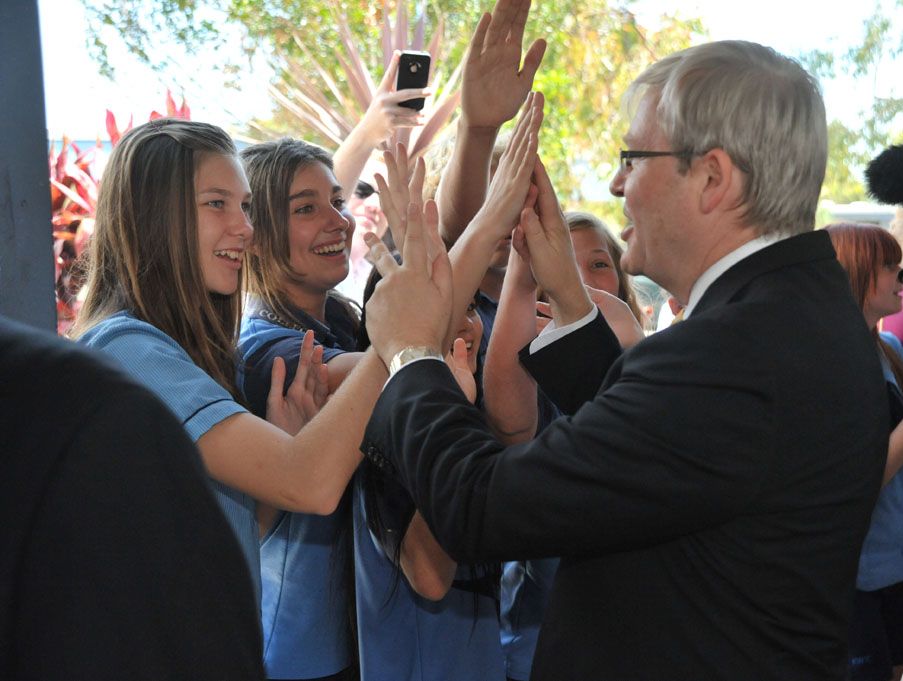Kevin Rudd visits Kawana Waters State College