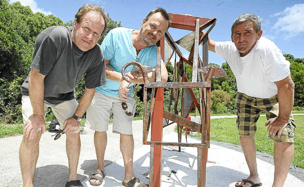 Creator of the artwork Lonesome, Jim Bower, right, is pictured with Byron Shire Councillor Patrick Morrisey, left, and curator Dev Lengjel at Bangalow’s Sculpture at the Park Open Air Sculpture Gallery. Creator of the artwork Lonesome, Jim Bower, right, is pictured with Byron Shire Councillor Patrick Morrisey, left, and curator Dev Lengjel at Bangalow’s Sculpture at the Park Open Air Sculpture Gallery.