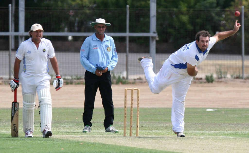 Brothers’ Jarrod Laycock bowls as Nathan Sarnadsky backs up for Across The Waves in their most recent clash. Brothers’ Jarrod Laycock bowls as Nathan Sarnadsky backs up for Across The Waves in their most recent clash.