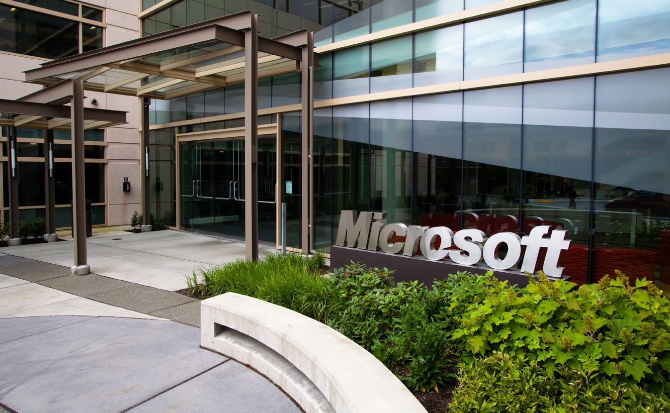 Microsoft has not suffered a quarterly loss since going public in 1986. Microsoft has not suffered a quarterly loss since going public in 1986.