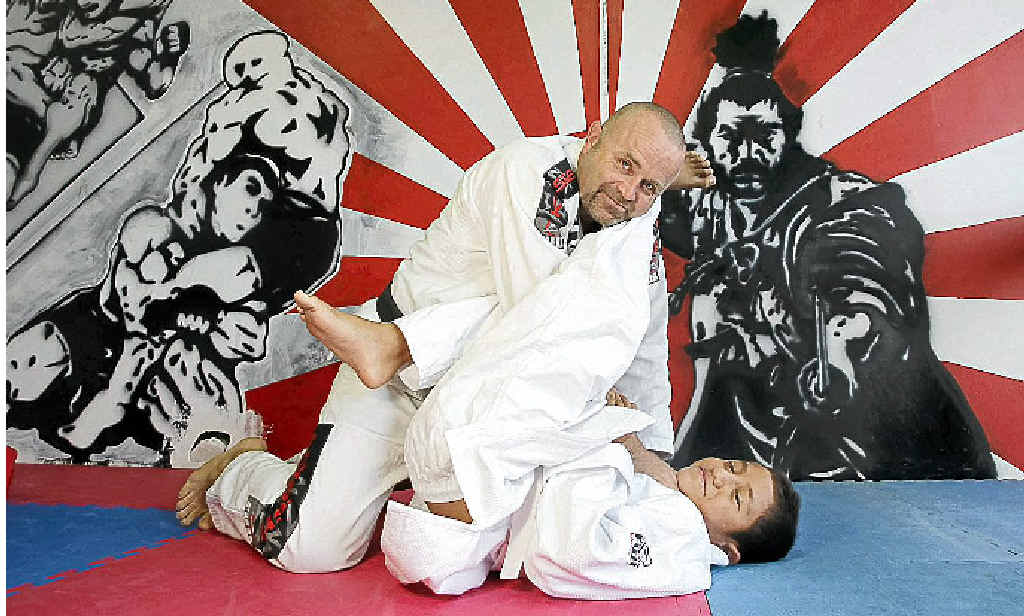 Jiu-jitsu trainer Leo Richards says mixed martial arts gives people a chance to test themselves. Jiu-jitsu trainer Leo Richards says mixed martial arts gives people a chance to test themselves.