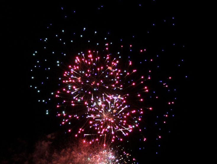 Cartia Moore snapped these great photos of the fire works at Mooloolaba on New Year's Eve. Cartia Moore snapped these great photos of the fire works at Mooloolaba on New Year's Eve.