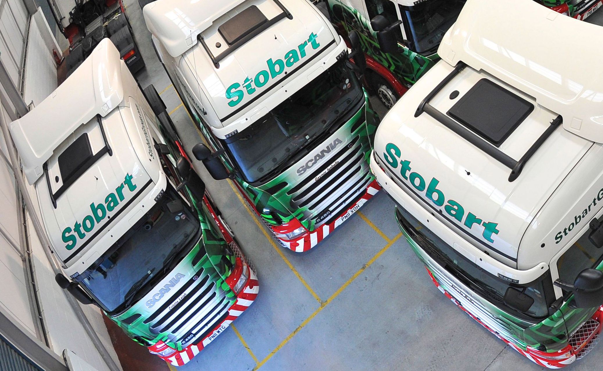 Eddie Stobart and A. W. Jenkinson Forest Products have once again signed a joint-procurement agreement with Scania in the UK for the supply of 1,000 trucks. As such, the deal mirrors the order placed by the two operators in 2010, which at the time represented Scania's largest ever supply agreement in the UK. Eddie Stobart and A. W. Jenkinson Forest Products have once again signed a joint-procurement agreement with Scania in the UK for the supply of 1,000 trucks. As such, the deal mirrors the order placed by the two operators in 2010, which at the time represented Scania's largest ever supply agreement in the UK.