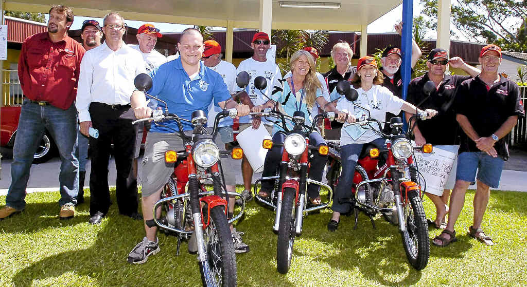 The social group known as Pelican’s on Posties (POPs), will travel 3600km from Ballina to Darwin raising money for charity groups. The social group known as Pelican’s on Posties (POPs), will travel 3600km from Ballina to Darwin raising money for charity groups.