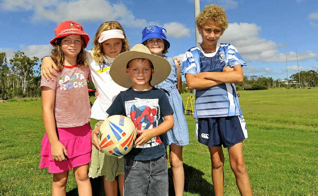 (L-R) Dakota Edwards, 7, Zanthia Edwards, 8, Emma Pearce, 7, Caleb McLelland, 12 and Declan Edwards, 4, will enjoy the new lights system at Callemondah Oval. (L-R) Dakota Edwards, 7, Zanthia Edwards, 8, Emma Pearce, 7, Caleb McLelland, 12 and Declan Edwards, 4, will enjoy the new lights system at Callemondah Oval.