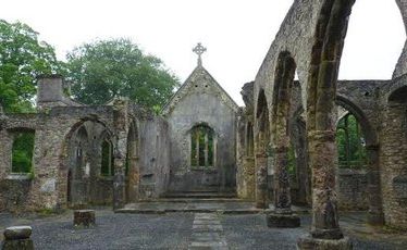 The ruins of Holy Trinity Church in Buckfastleigh, Dartmoor.
The ruins of Holy Trinity Church in Buckfastleigh, Dartmoor.