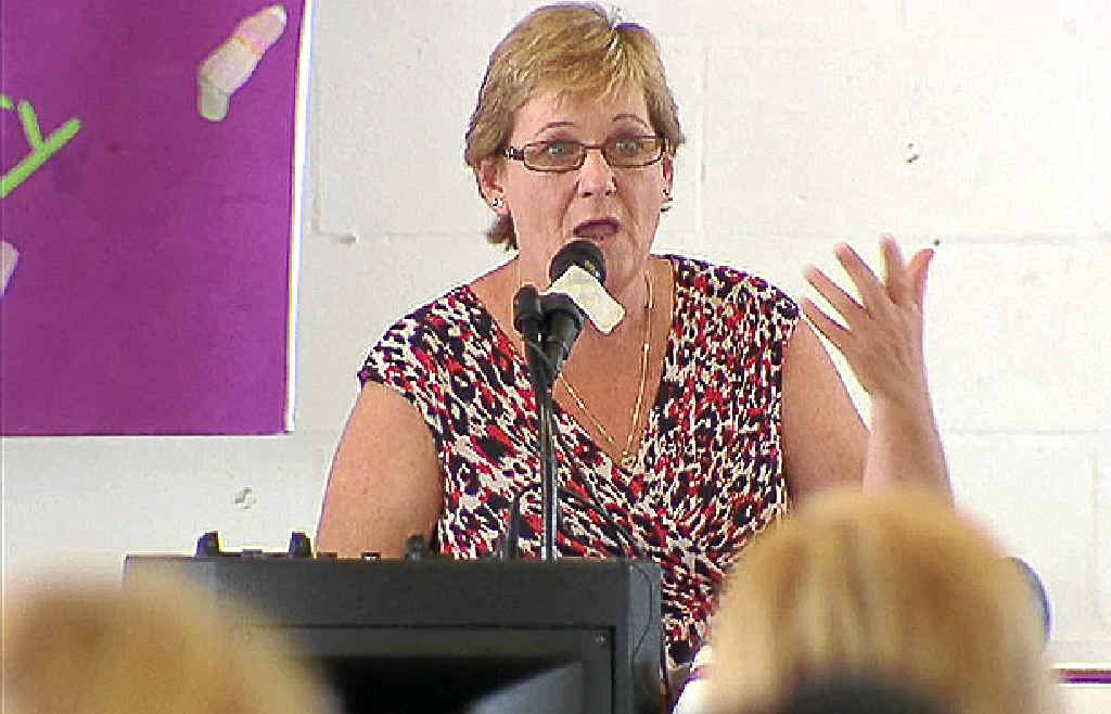 PRISON VISIT: Denise Morcombe addresses a group of inmates at the Brisbane Women’s Correctional Centre. INSET: Kay McGrath interviews a prisoner after Mrs Morcombe’s talk. PRISON VISIT: Denise Morcombe addresses a group of inmates at the Brisbane Women’s Correctional Centre. INSET: Kay McGrath interviews a prisoner after Mrs Morcombe’s talk.
