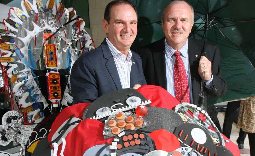 Mayor Paul Pisasale and Ipswich Events Corporation’s Paul Casos welcome the sneak preview of the 2012 Ipswich Festival.