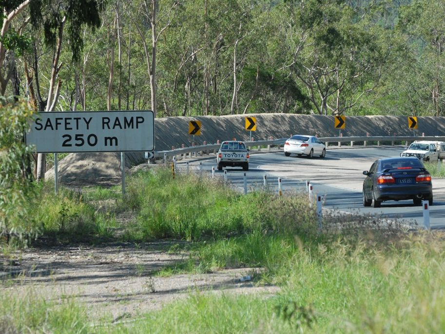 Eton Range, Peak Downs Hwy. Eton Range, Peak Downs Hwy.