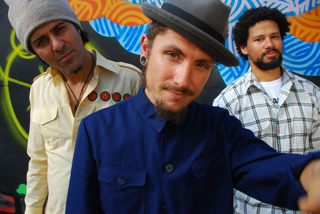 John Butler has settled with US advertising agency Poptent, after they ran a commercial that featured a tune bearing strong similarity to his chart-topping song Zebra. John Butler has settled with US advertising agency Poptent, after they ran a commercial that featured a tune bearing strong similarity to his chart-topping song Zebra.