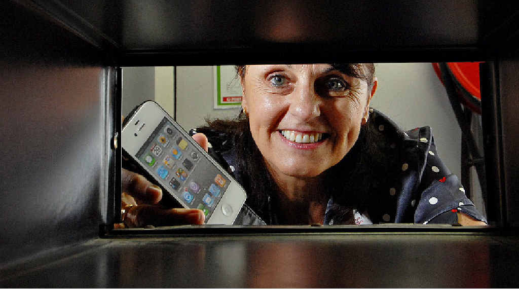 Mackay’s Australia Post Office postal manager Carolyn Garlick is looking forward to receiving her postal items electronically as well as from the normal post box, when Australia Post introduces a digital mailbox later this year. Mackay’s Australia Post Office postal manager Carolyn Garlick is looking forward to receiving her postal items electronically as well as from the normal post box, when Australia Post introduces a digital mailbox later this year.