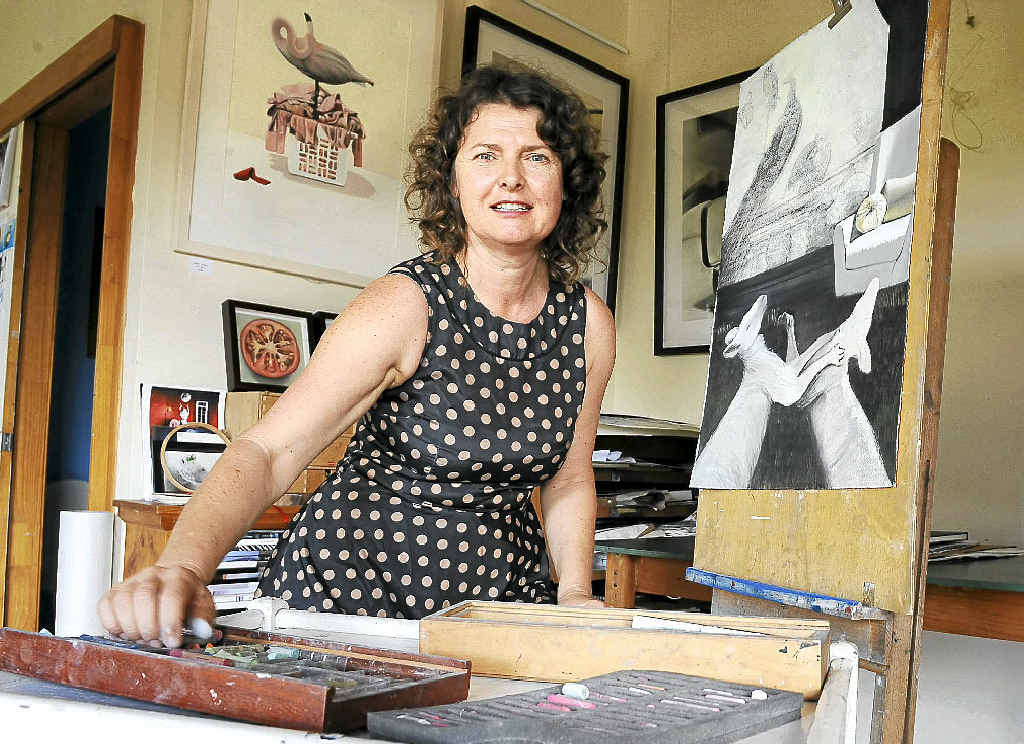 Clunes artist Katka Adams has donated a $1500 people’s choice award. Clunes artist Katka Adams has donated a $1500 people’s choice award.