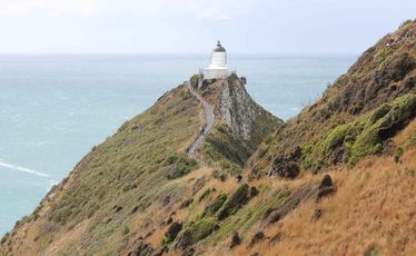 The walkway to the Catlins' Nugget Point lighthouse.
The walkway to the Catlins' Nugget Point lighthouse.