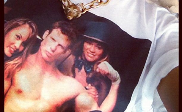 A photo Rihanna tweeted of her Pete Berg T-shirt. A photo Rihanna tweeted of her Pete Berg T-shirt.