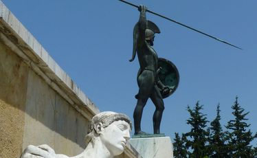 Leonidas, defiant to the last, awaits the Persian invaders.
Leonidas, defiant to the last, awaits the Persian invaders.