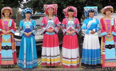 Yunnan is home to 25 different ethnic minorities.
Yunnan is home to 25 different ethnic minorities.