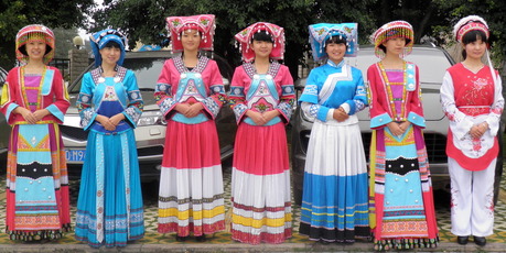Yunnan is home to 25 different ethnic minorities.
Yunnan is home to 25 different ethnic minorities.