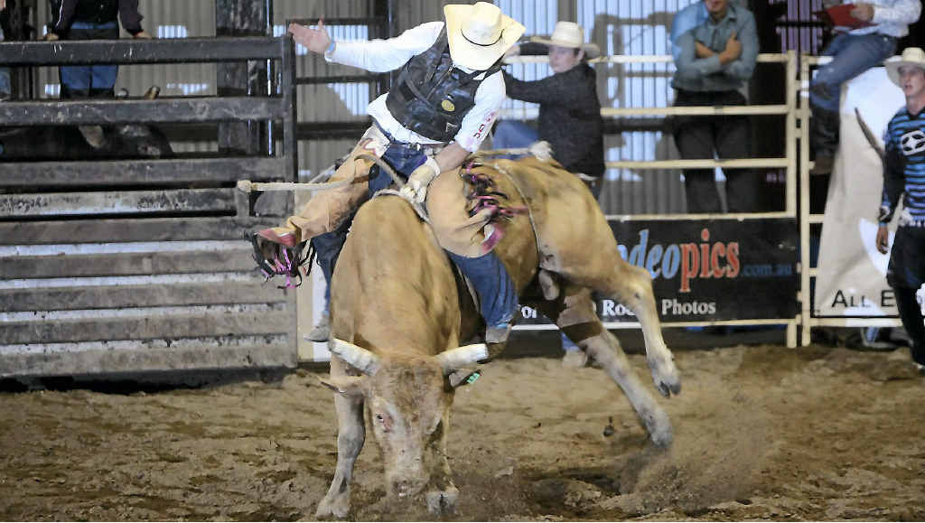 Cawarral cowboy Shane McDonald was the one who impressed in winning the rookie bull ride at Friday night’s round three of the Paul Archer The Good Guys Young Guns Series. Cawarral cowboy Shane McDonald was the one who impressed in winning the rookie bull ride at Friday night’s round three of the Paul Archer The Good Guys Young Guns Series.