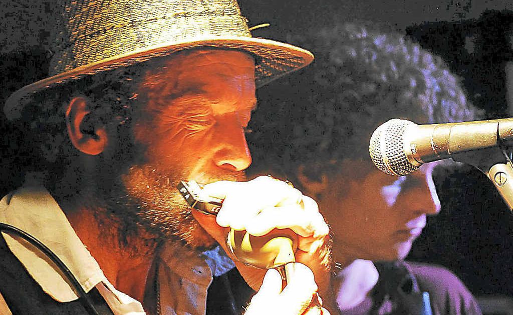 Blind Lemon will put on a Mother’s Day show next week. Blind Lemon will put on a Mother’s Day show next week.