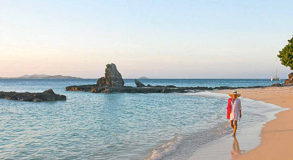 Strolling the beach on Castaway Island is a popular past-time for guests seeking a totally relaxing holiday. Strolling the beach on Castaway Island is a popular past-time for guests seeking a totally relaxing holiday.