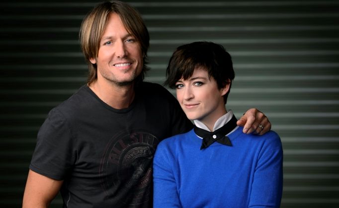 Keith Urban and Megan Washington. Keith Urban and Megan Washington.