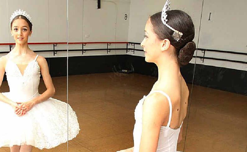Fourteen-year-old ballerina Alysha Martignago. Fourteen-year-old ballerina Alysha Martignago.