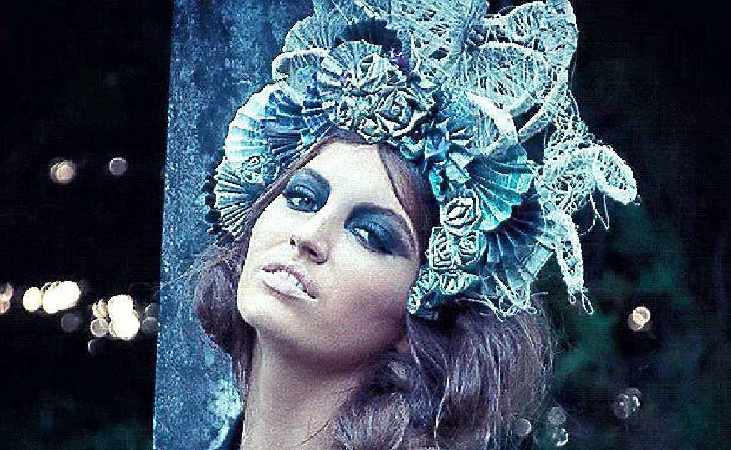 Model Cacharel Caswell wears Hannah Graham's winning headpiece. Model Cacharel Caswell wears Hannah Graham's winning headpiece.